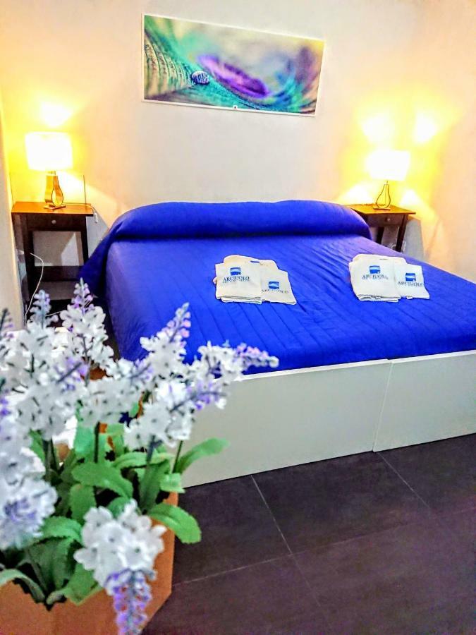 Rooms Gli Arcangeli 2 - Affitti Brevi Italia Monte SantʼAngelo Exterior foto