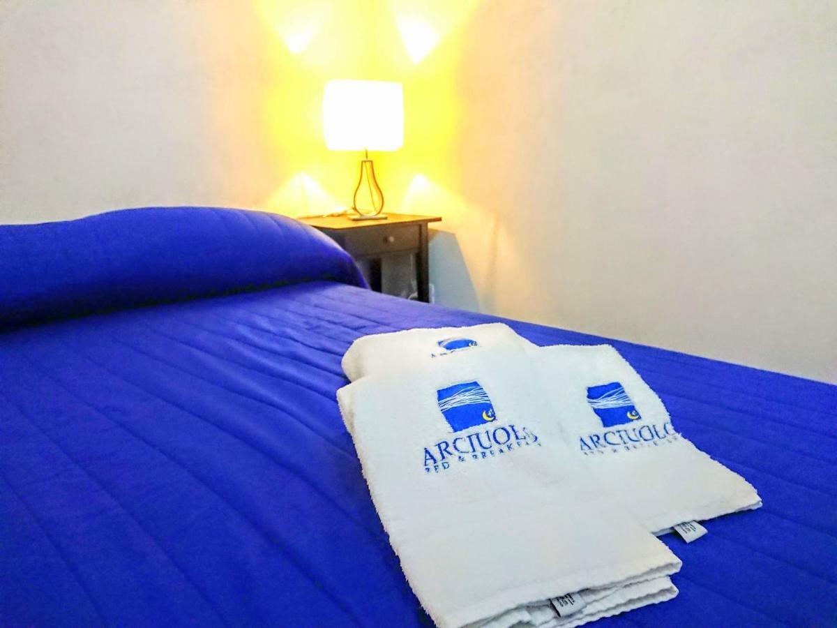 Rooms Gli Arcangeli 2 - Affitti Brevi Italia Monte SantʼAngelo Exterior foto